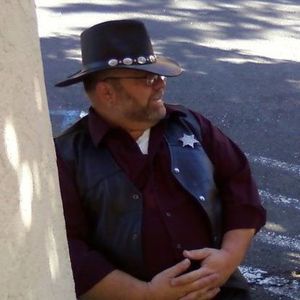 Meet your Posher, Tom